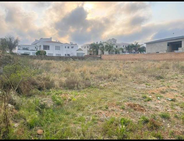 LAND FOR SALE IN STERPARK